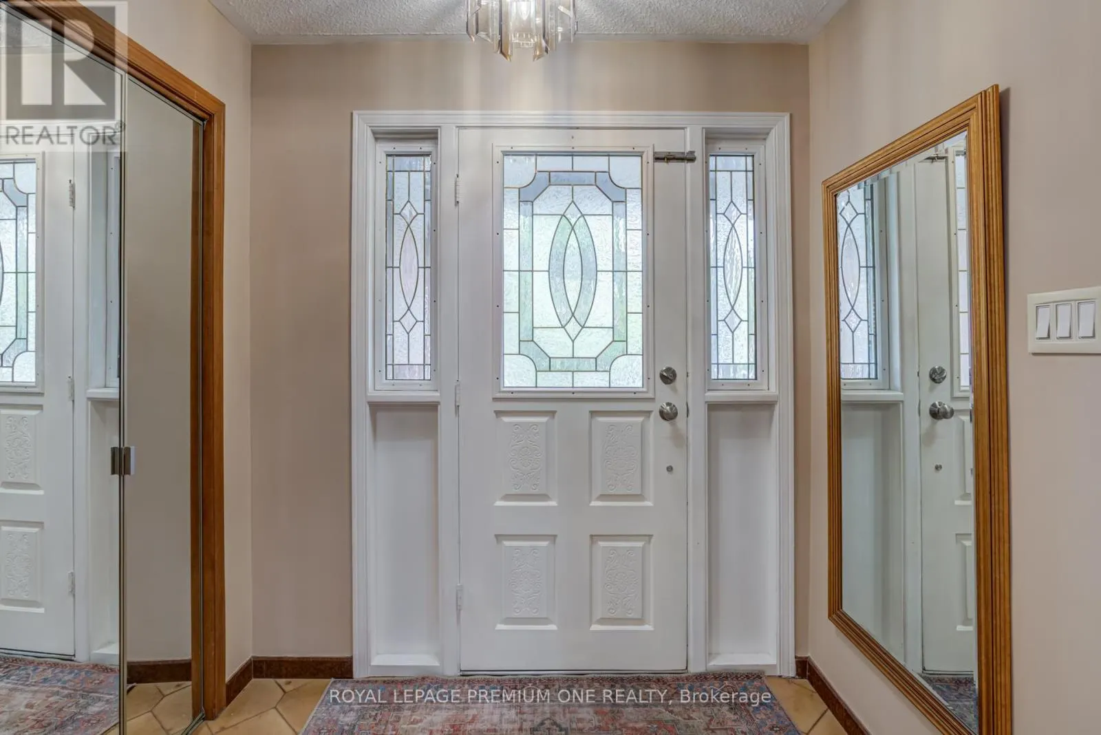 41 WHITLEY AVENUE
