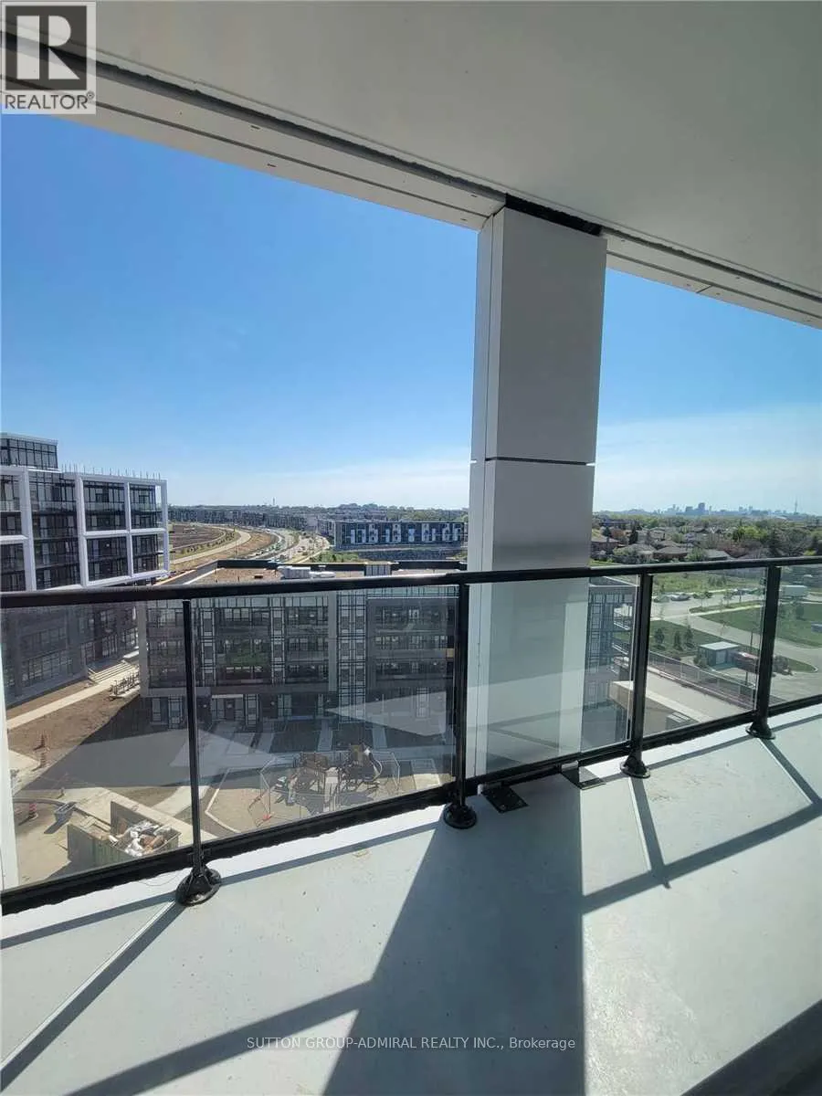711 - 50 GEORGE BUTCHART DRIVE