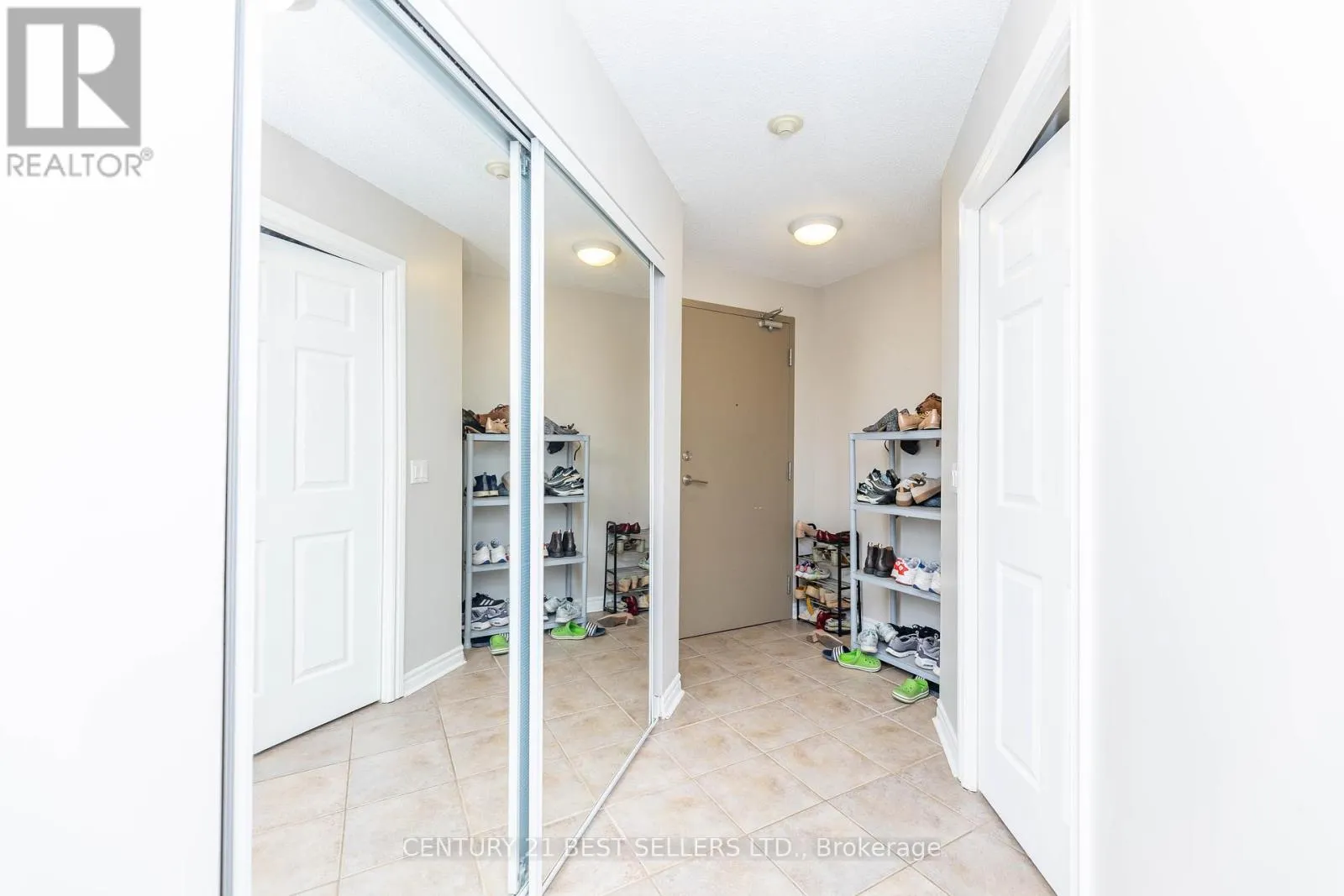 611 - 2325 CENTRAL PARK DRIVE