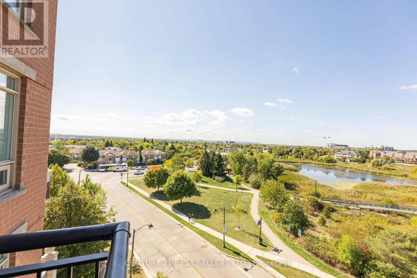 611 - 2325 CENTRAL PARK DRIVE