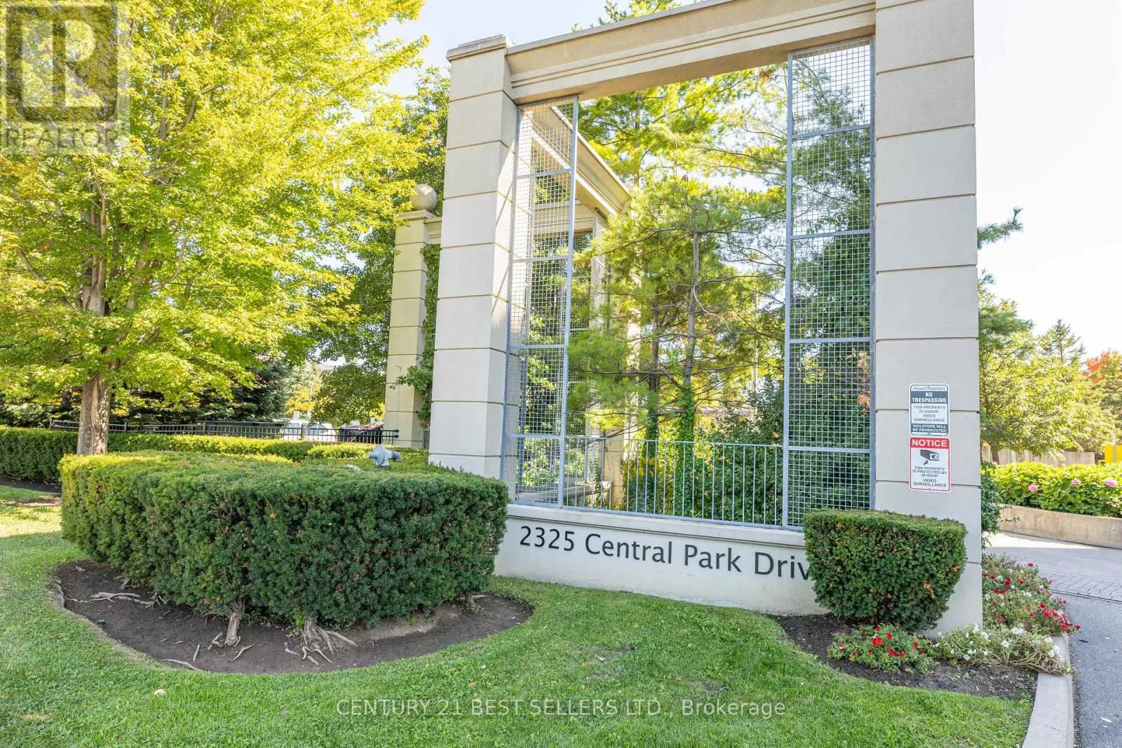 611 - 2325 CENTRAL PARK DRIVE