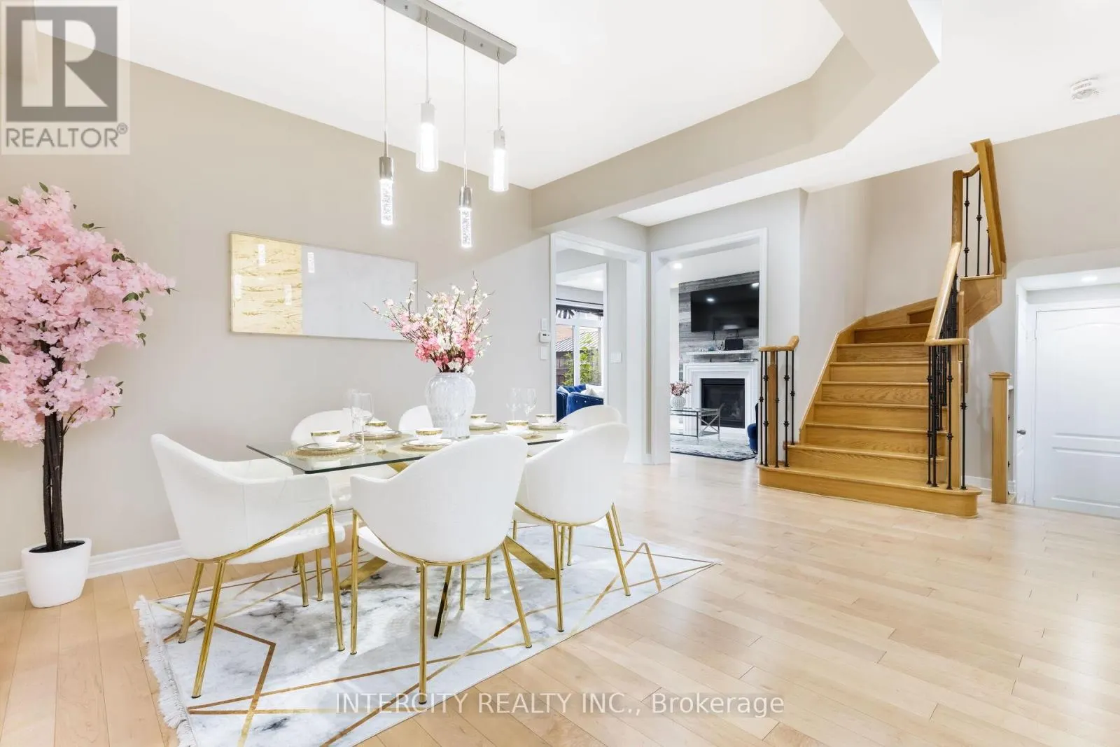 20 RUSSELL CREEK DRIVE