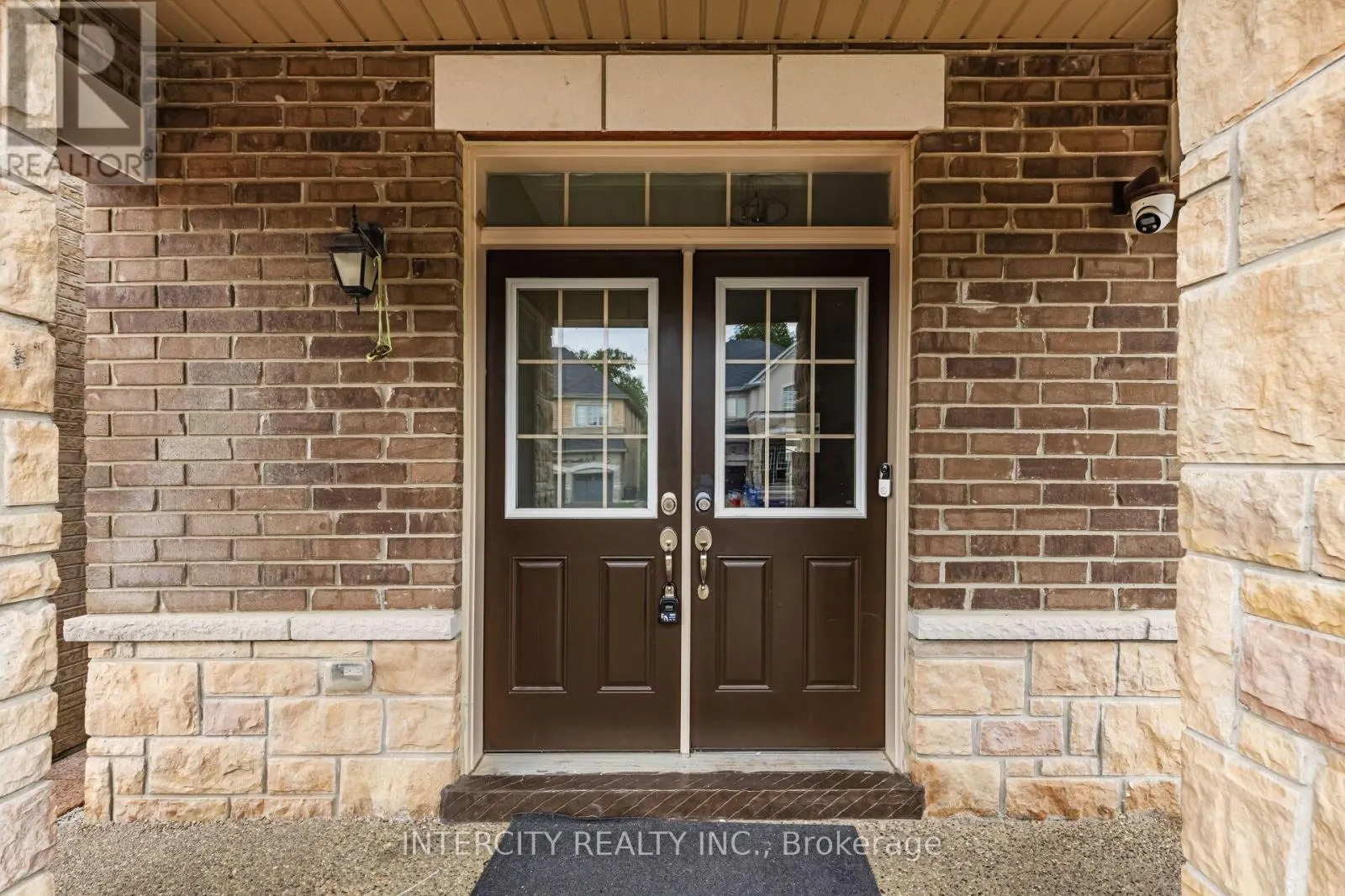 20 RUSSELL CREEK DRIVE
