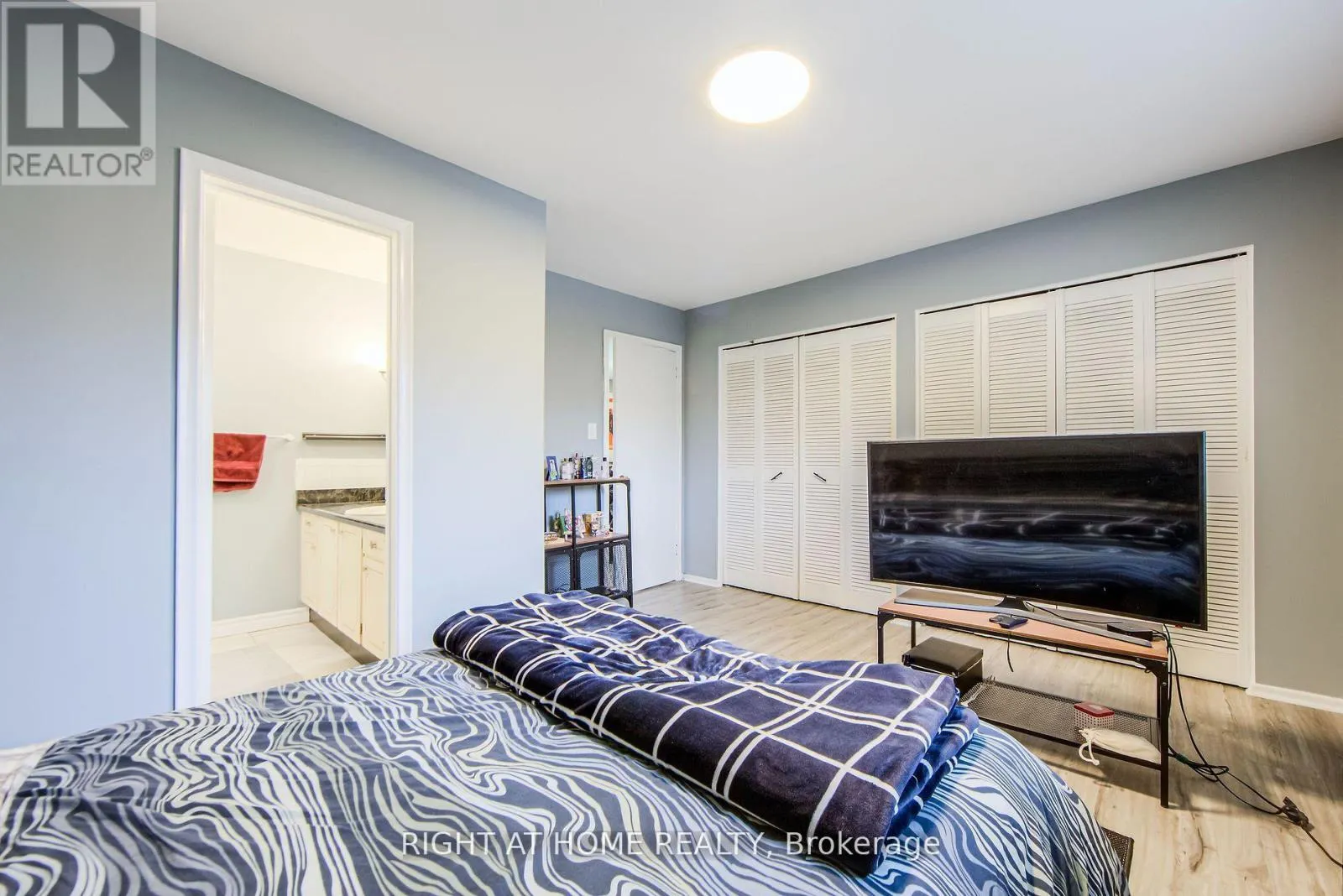 1276 HILLVIEW CRESCENT