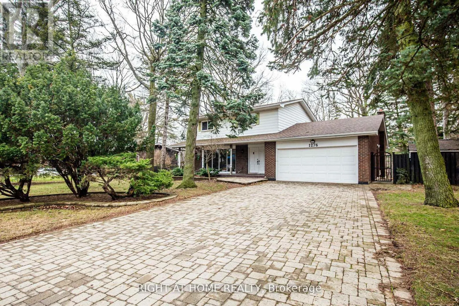 1276 HILLVIEW CRESCENT