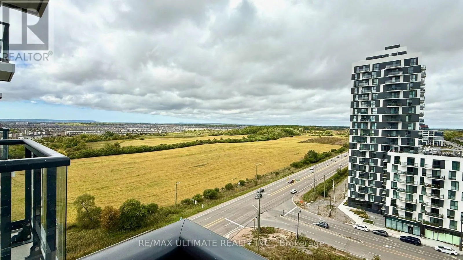 1206 - 3079 TRAFALGAR ROAD
