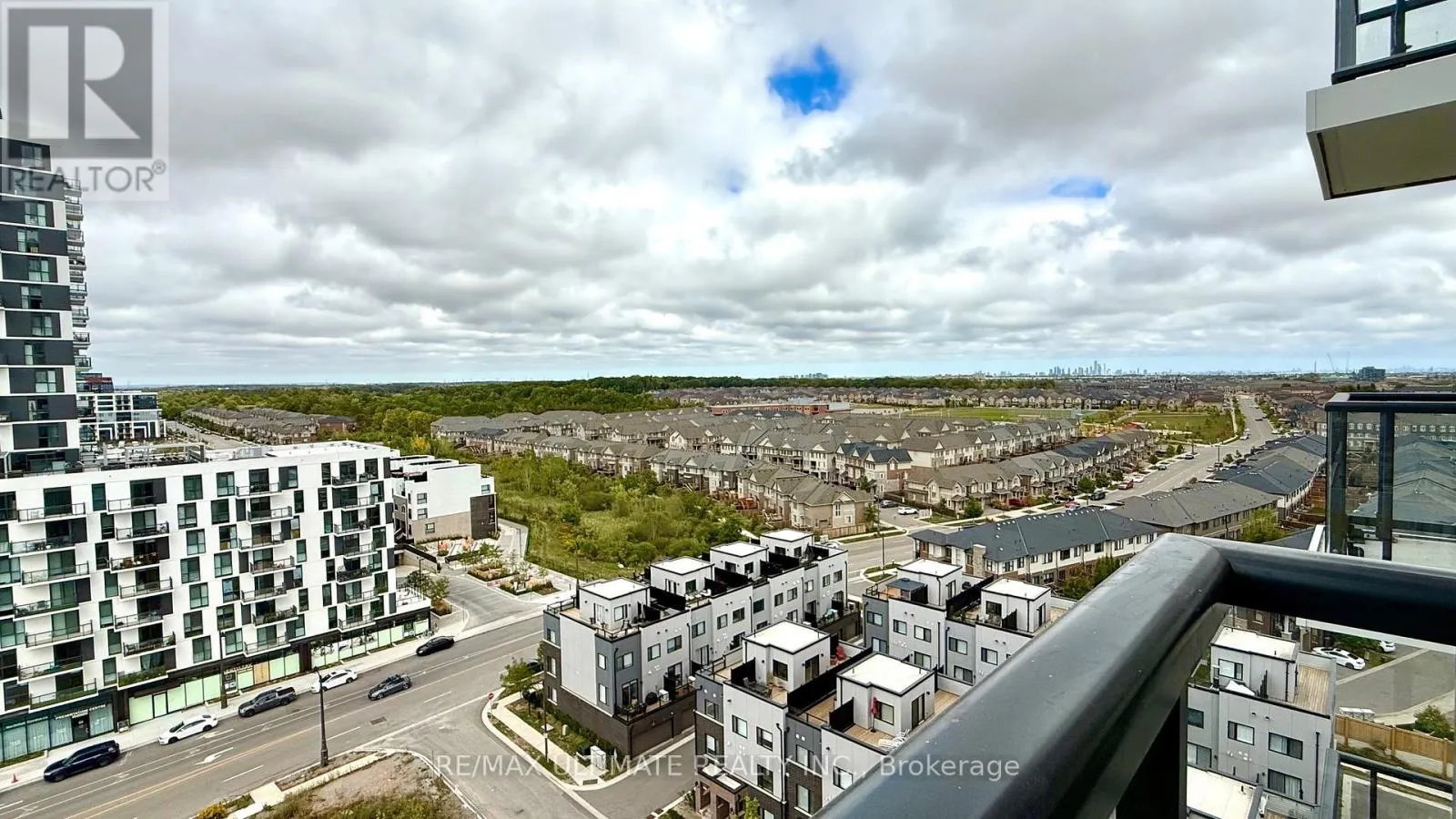 1206 - 3079 TRAFALGAR ROAD