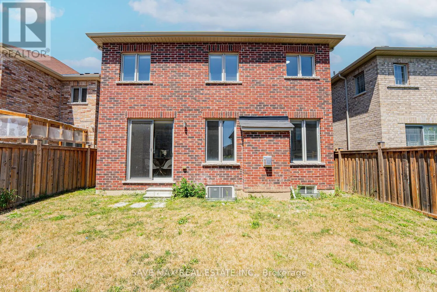 4 HANBURY CRESCENT
