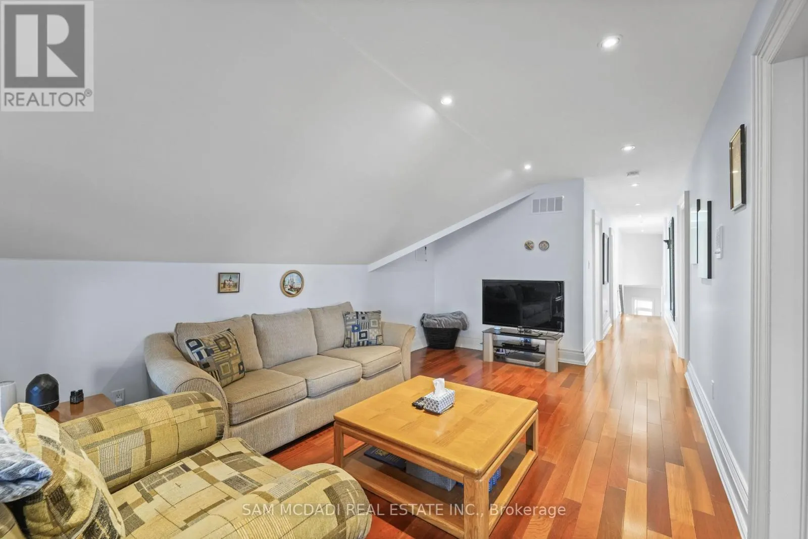 5431 APPLEBY LINE