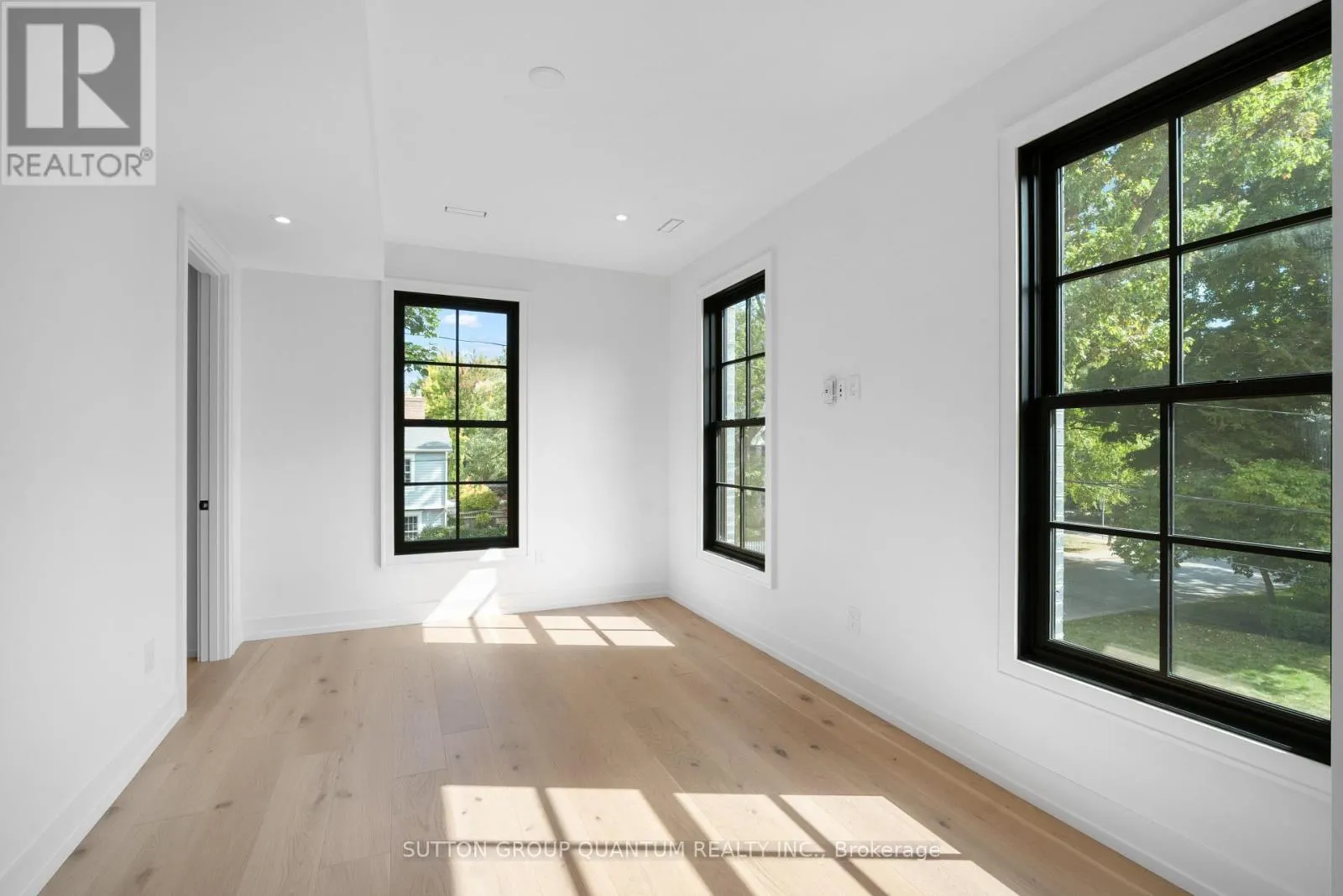 78 TRAFALGAR ROAD
