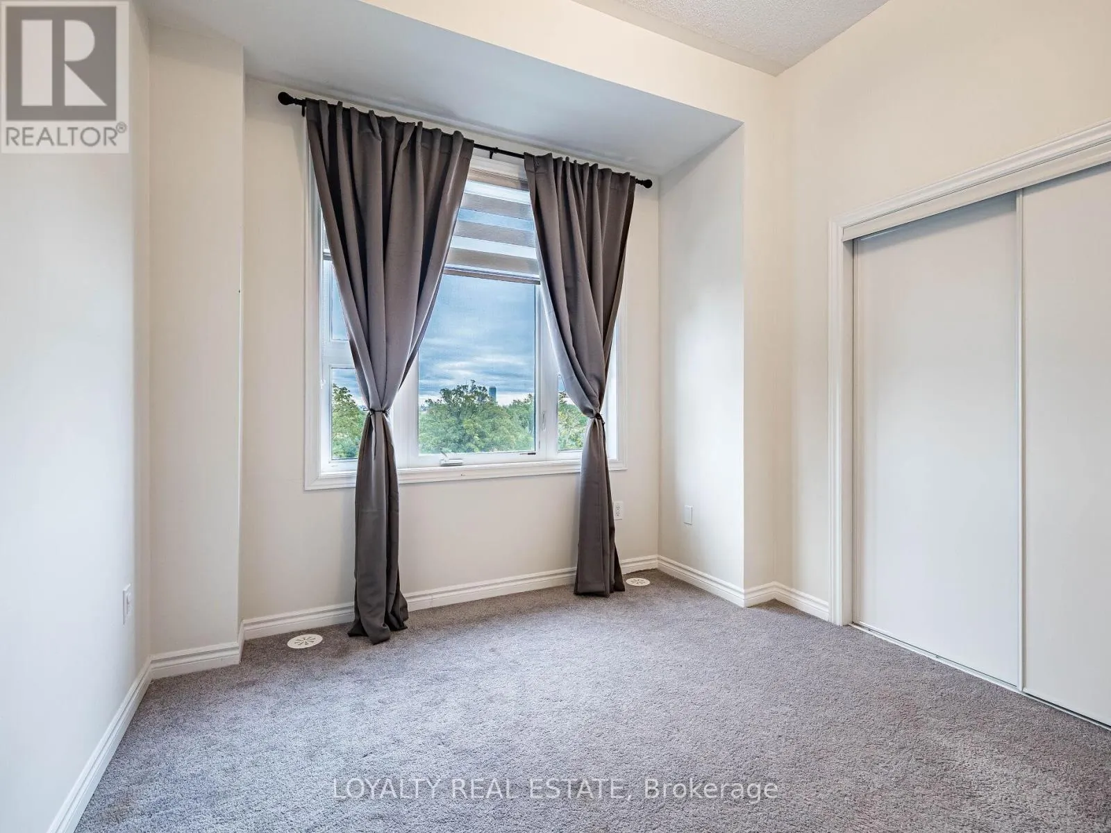 413 - 70 HALLIFORD PLACE