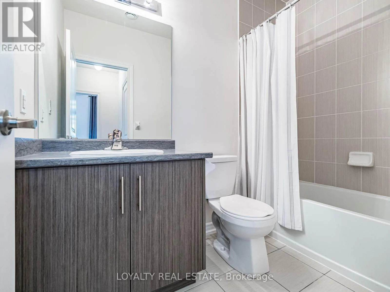 413 - 70 HALLIFORD PLACE