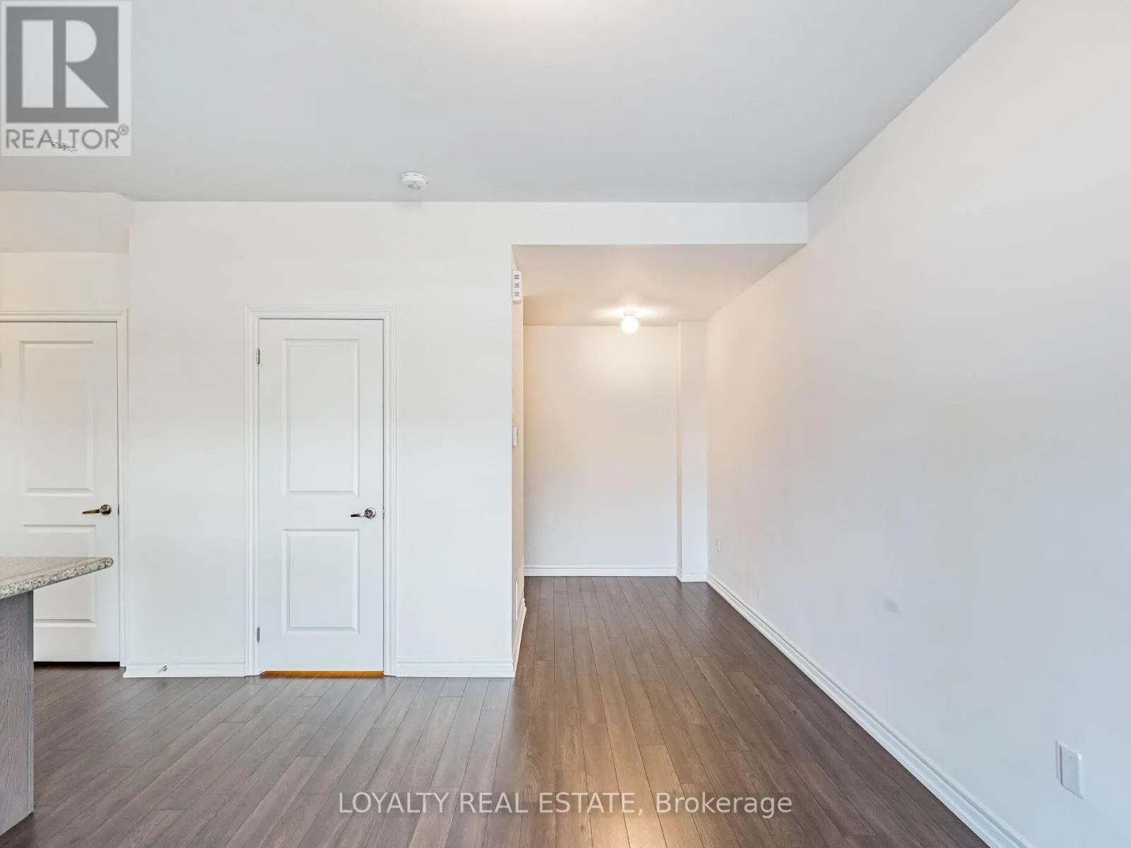413 - 70 HALLIFORD PLACE