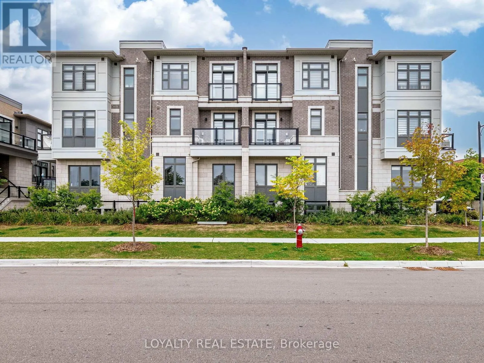 413 - 70 HALLIFORD PLACE