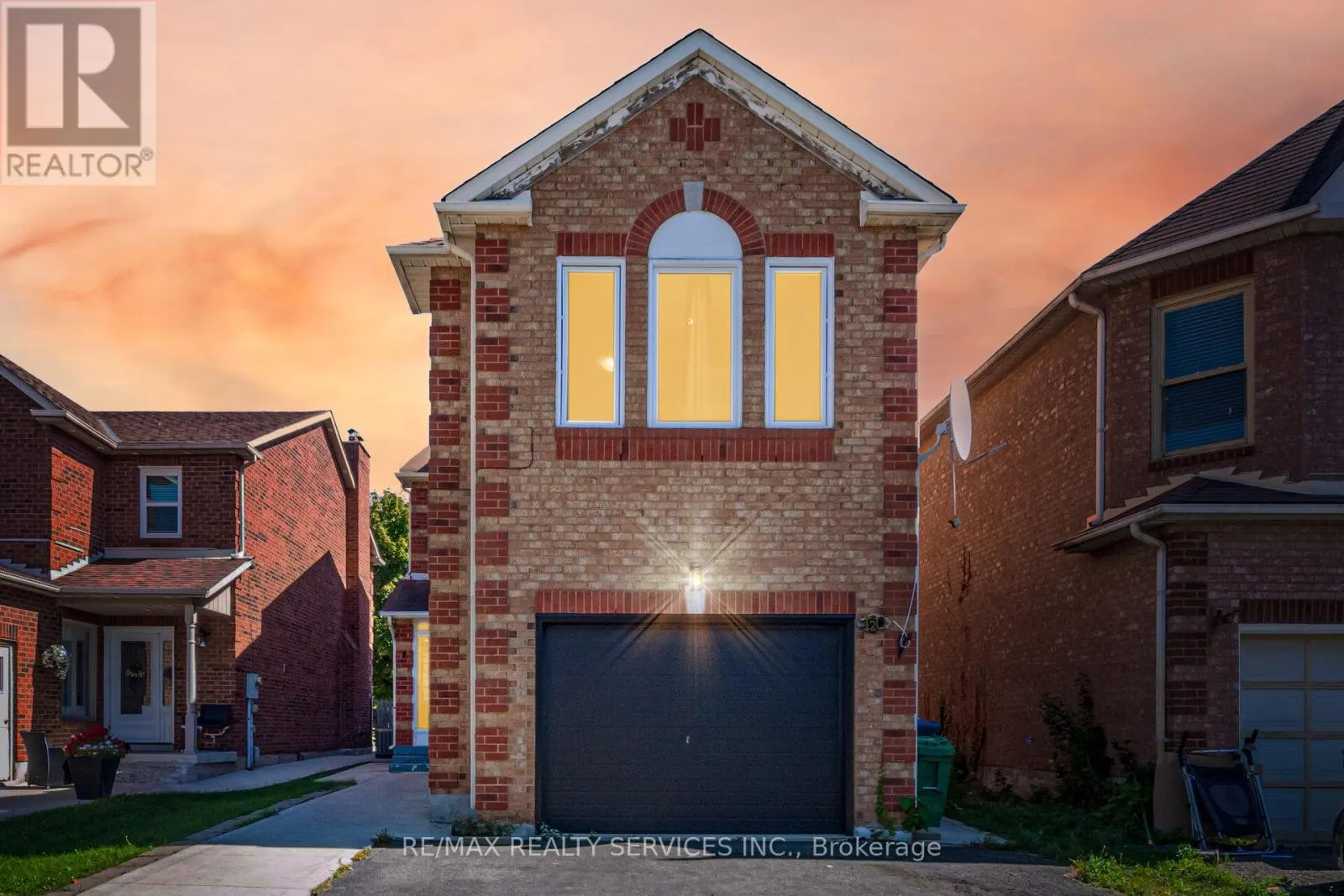 120 LEEWARD DRIVE