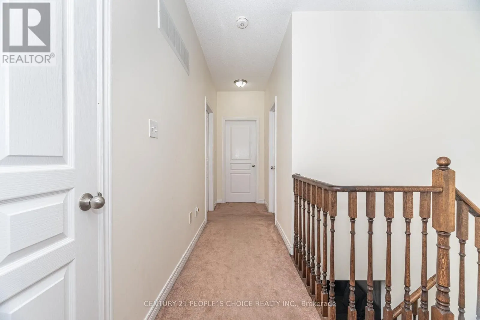 8 FITZGIBSON STREET