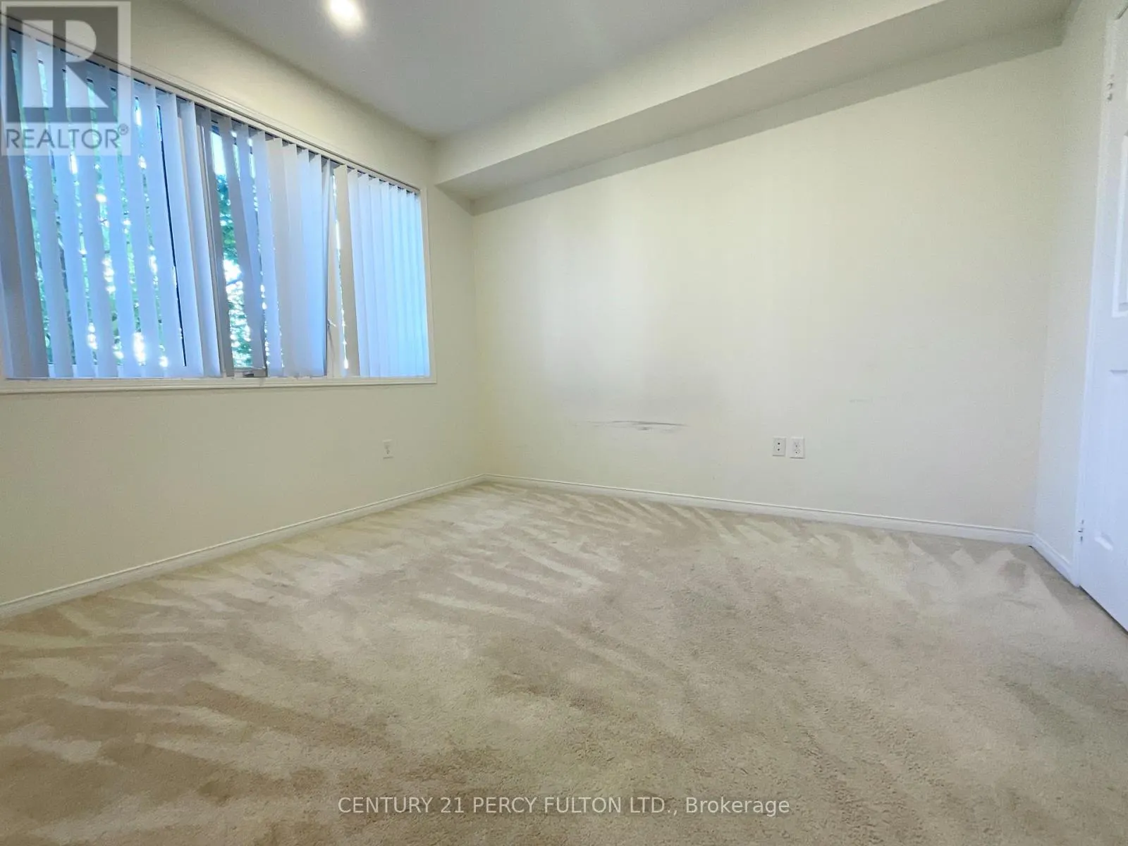 201 - 3055 THOMAS STREET