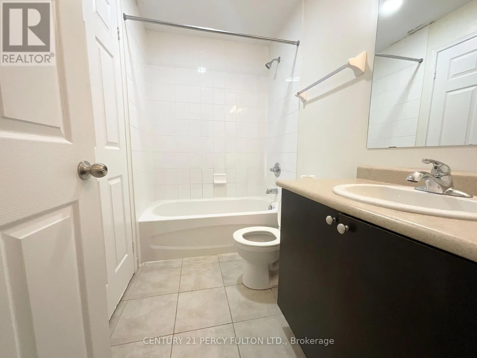 201 - 3055 THOMAS STREET