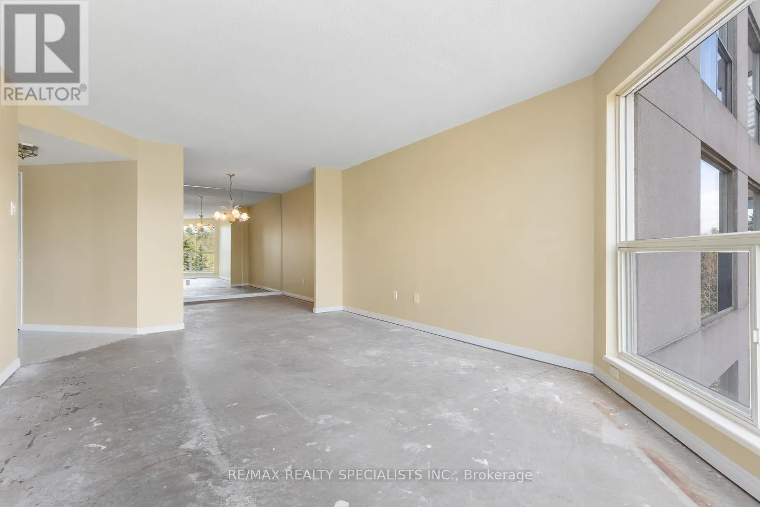 506 - 1700 THE COLLEGEWAY