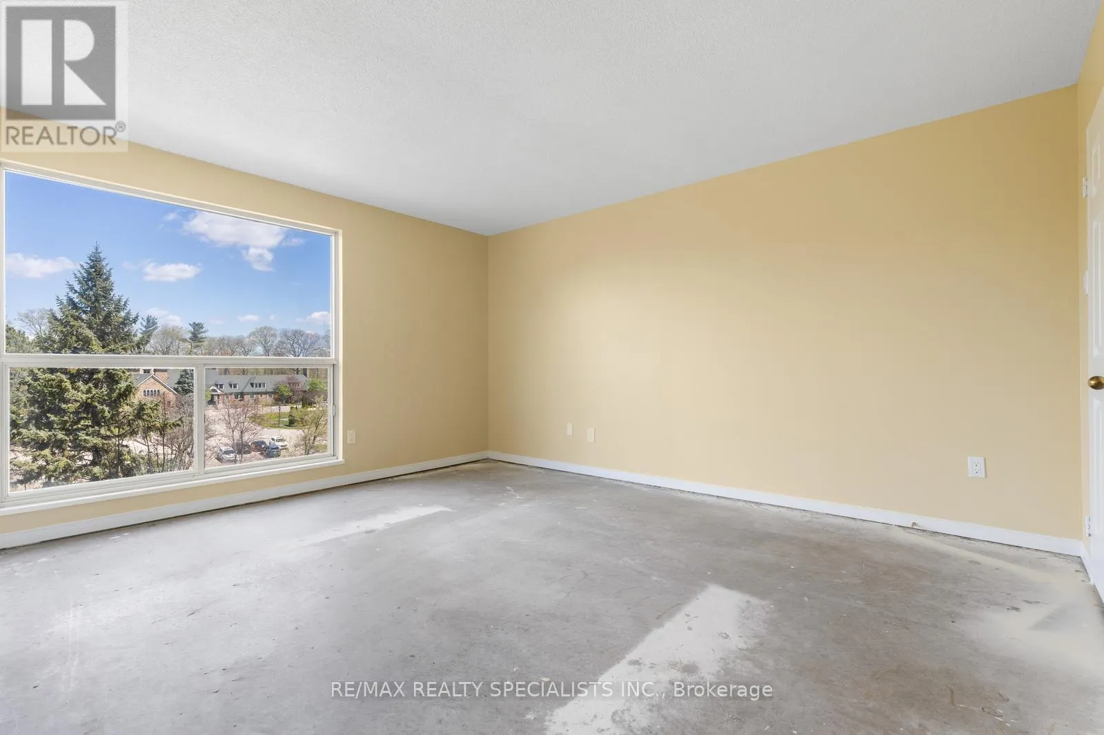 506 - 1700 THE COLLEGEWAY