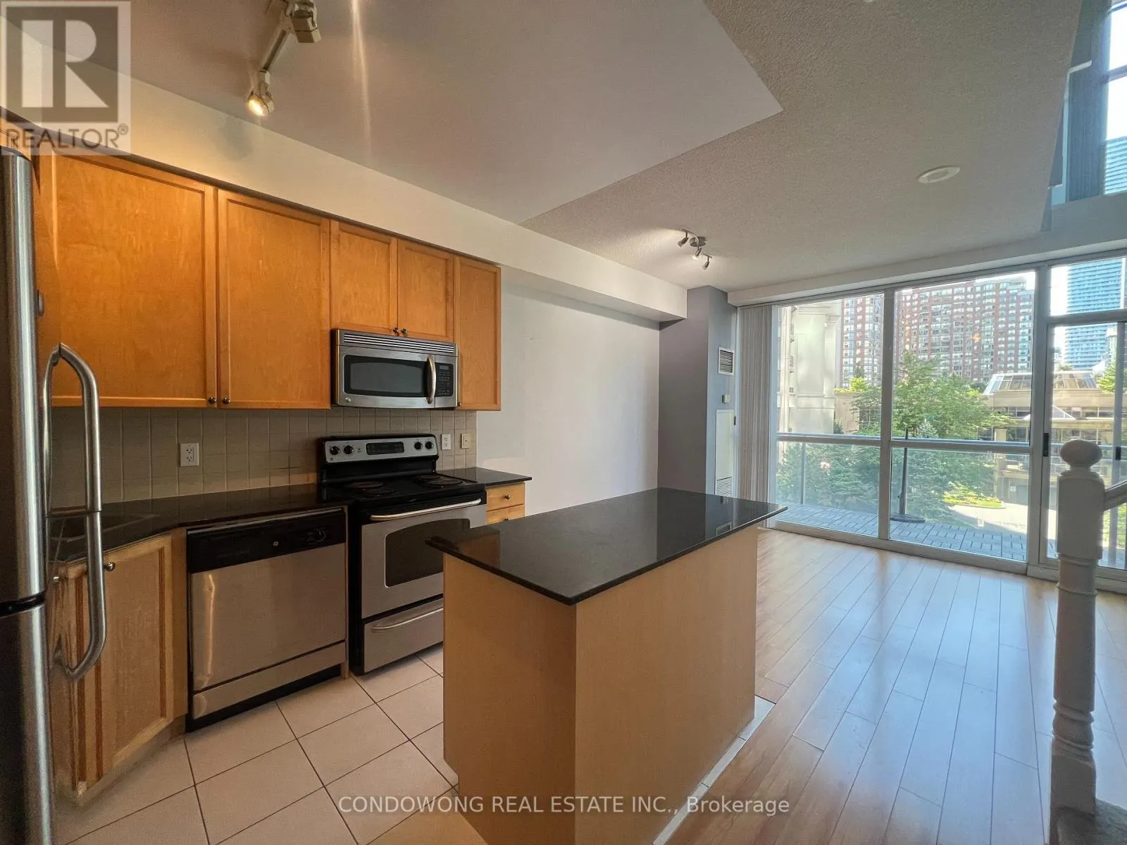 305 - 225 WEBB DRIVE