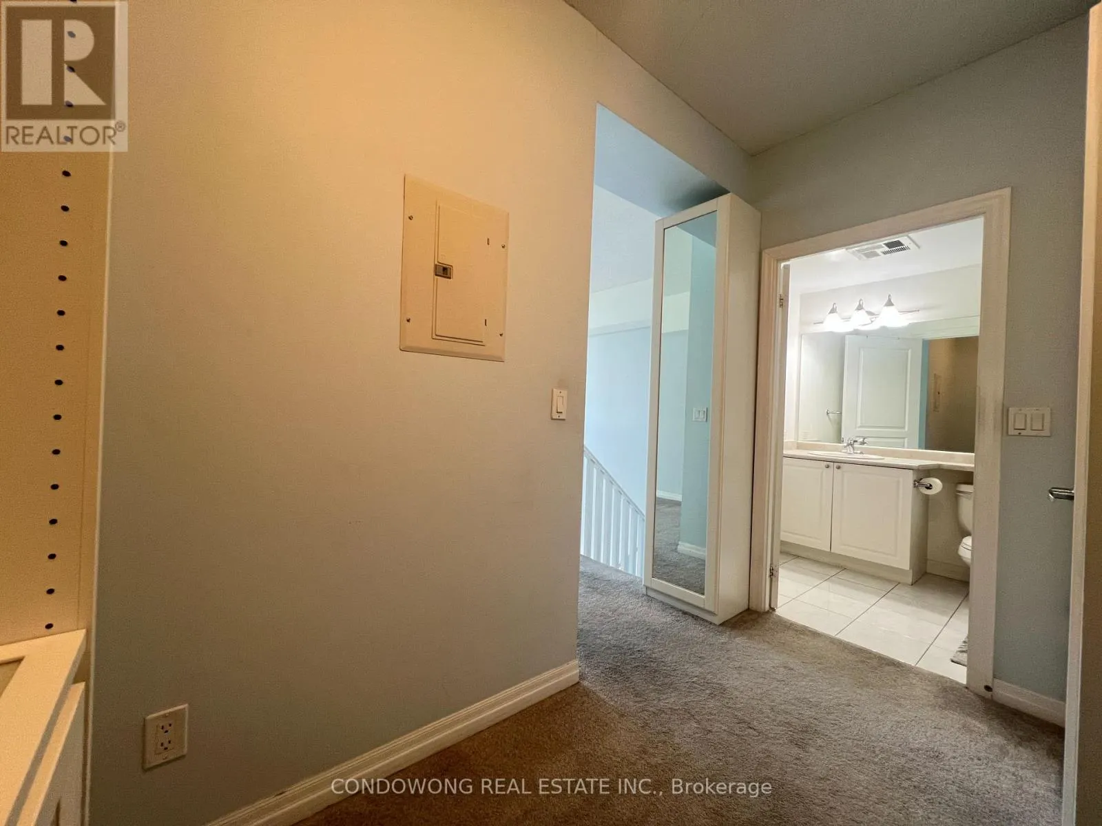 305 - 225 WEBB DRIVE