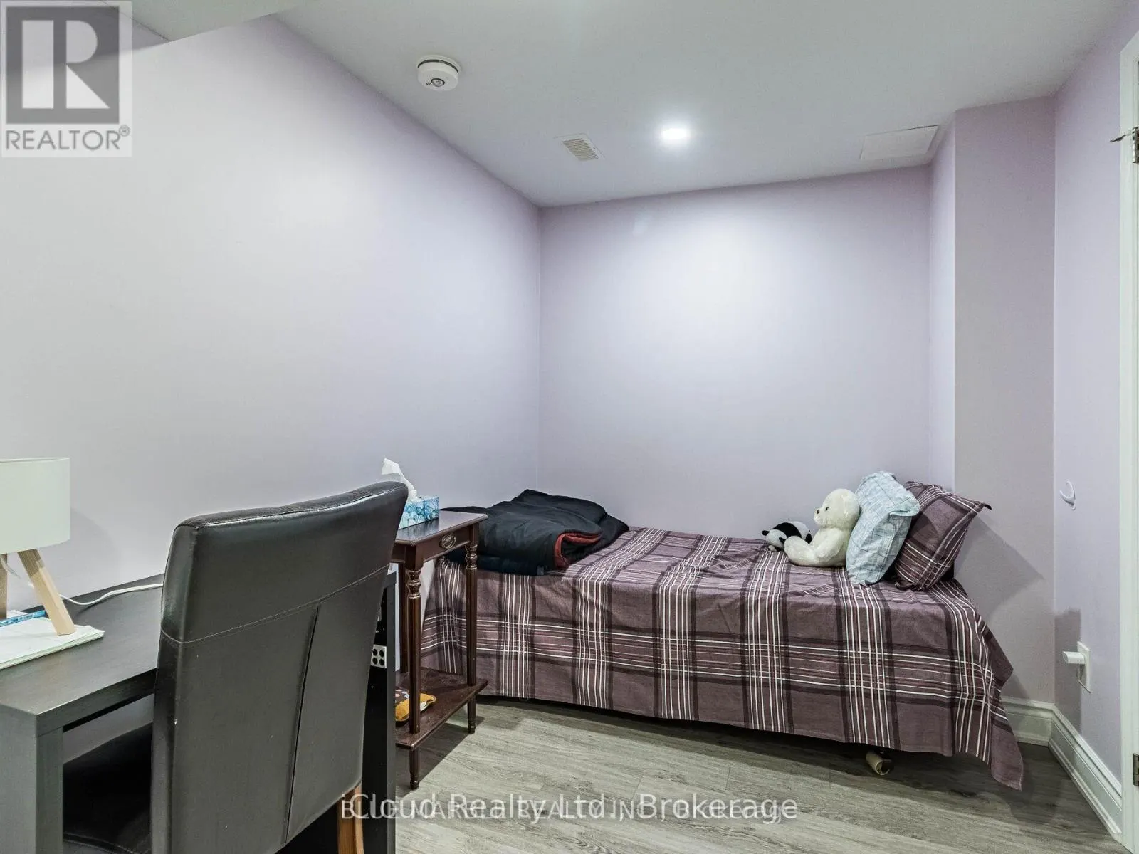 BASEMENT - 5242 MICMAC CRESCENT