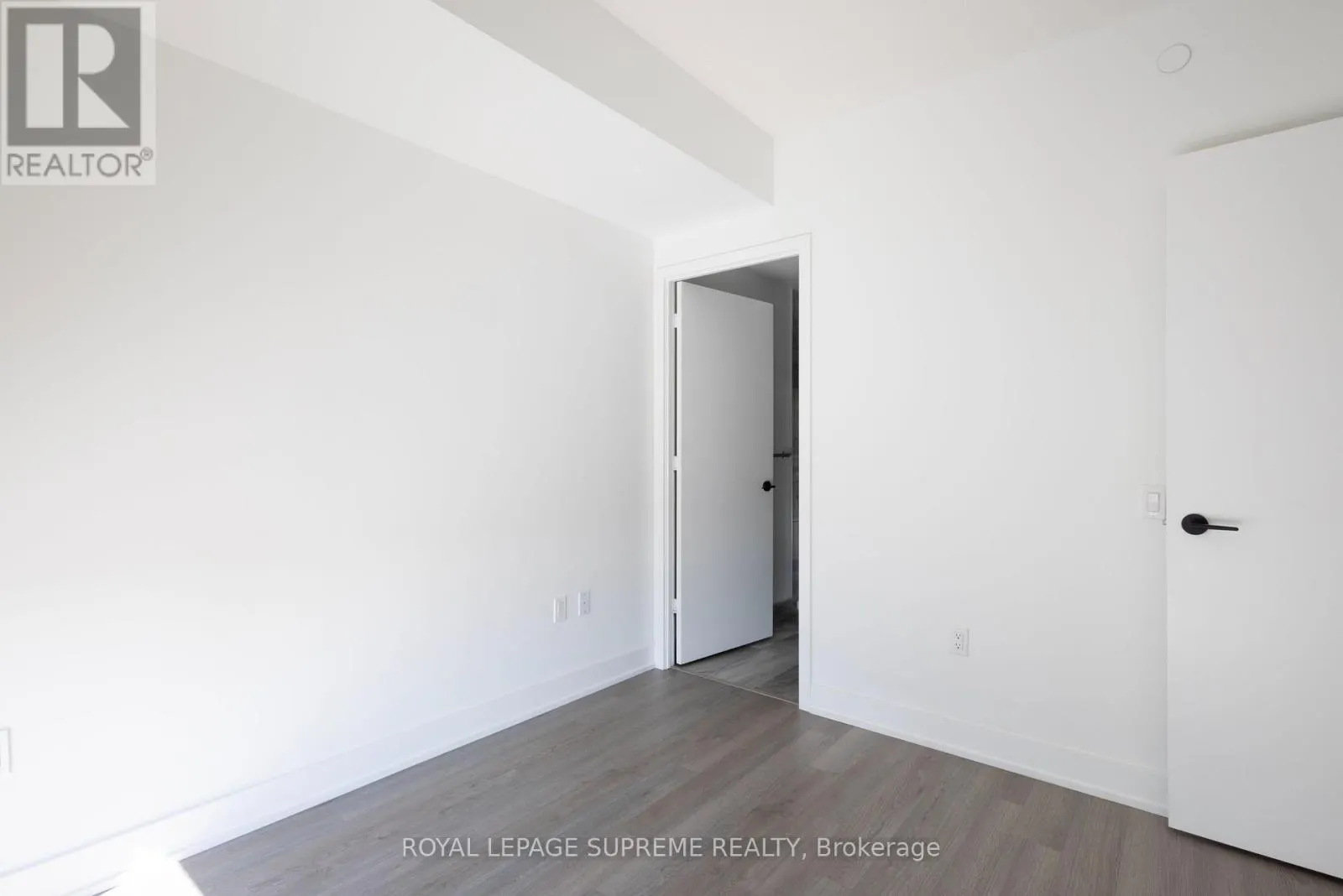 618 - 60 GEORGE BUTCHART DRIVE