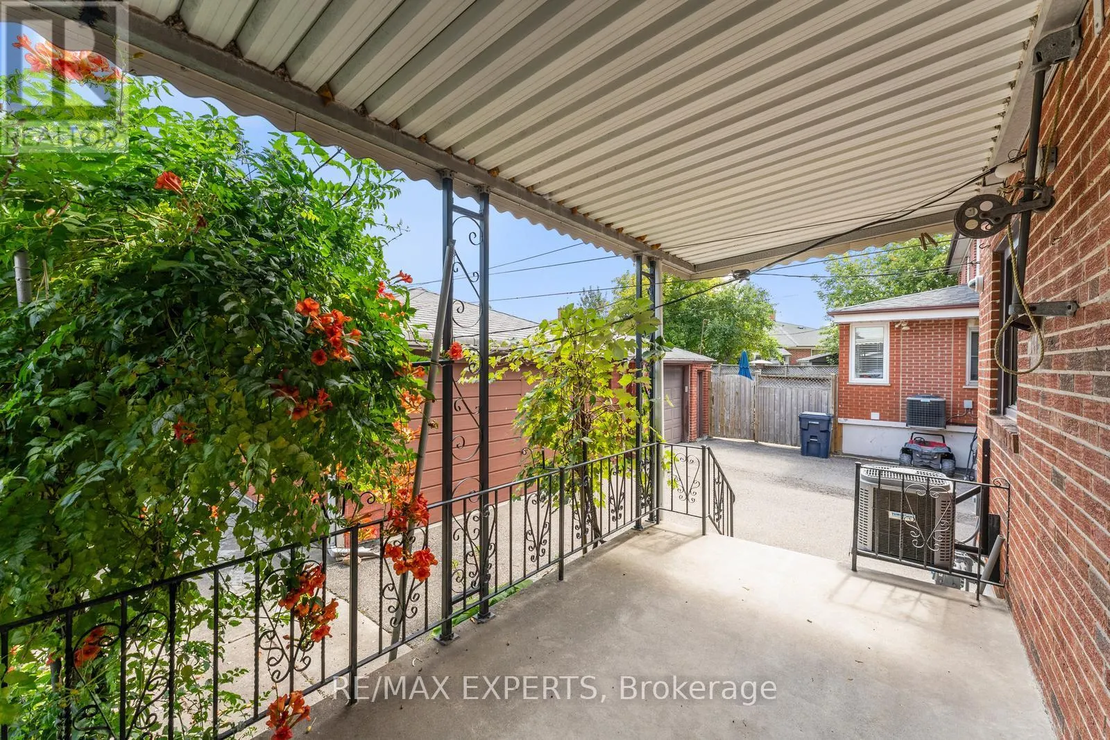 19 PETERDALE ROAD