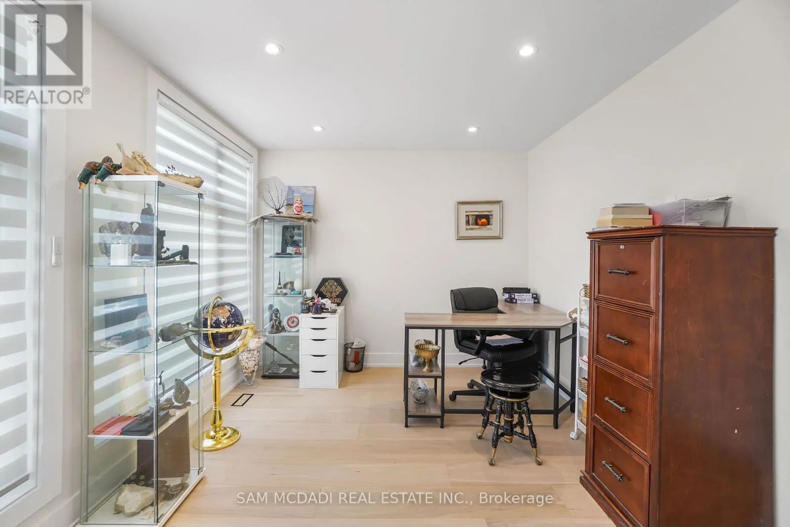 1036 ENOLA AVENUE