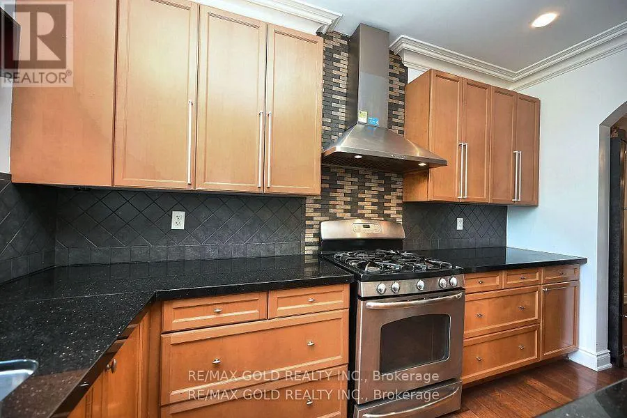42 LOUVAIN DRIVE