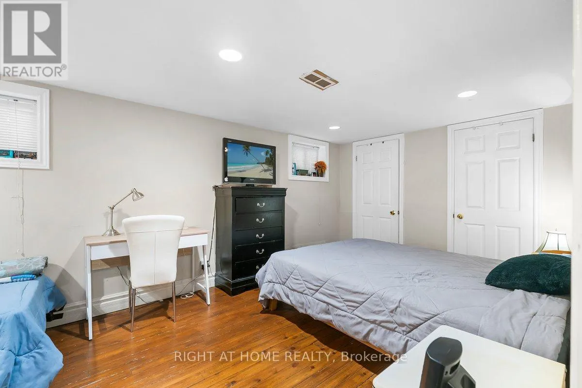 6 MELODY ROAD
