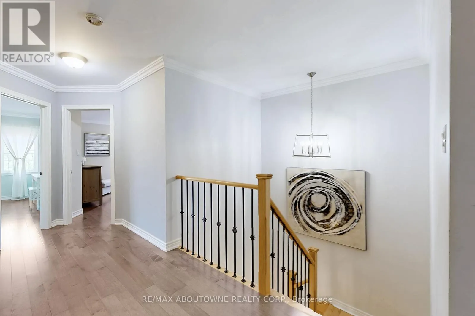 3374 FOX RUN CIRCLE