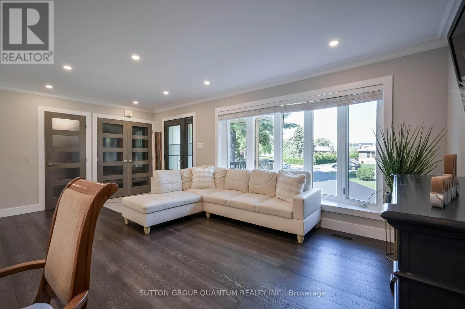 390 WENDALL PLACE
