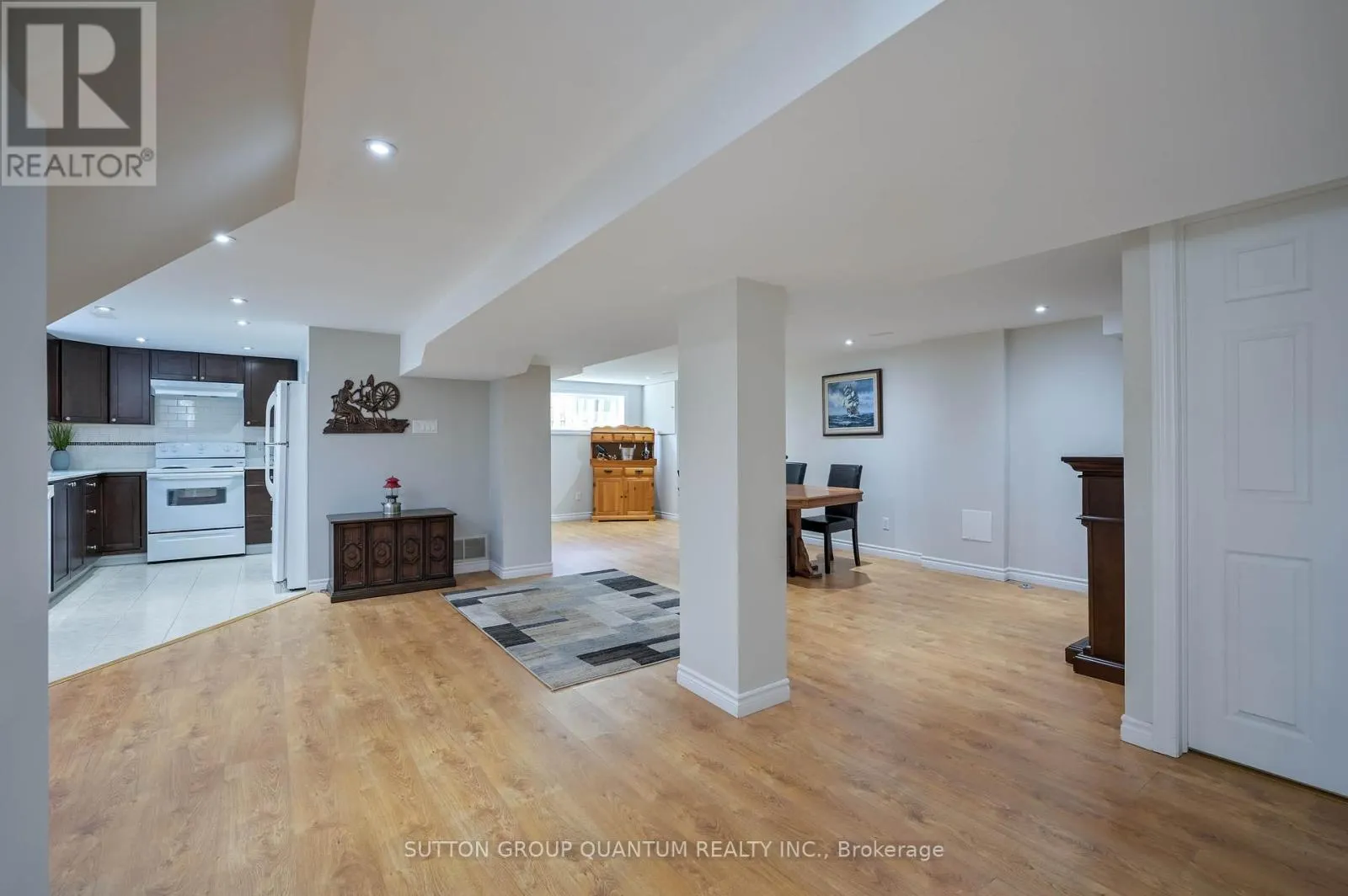 390 WENDALL PLACE