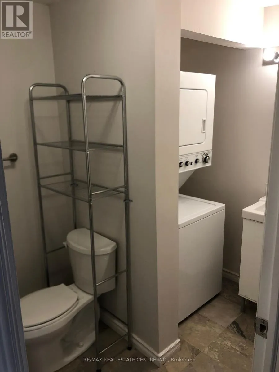 378 LAKESHORE ROAD W