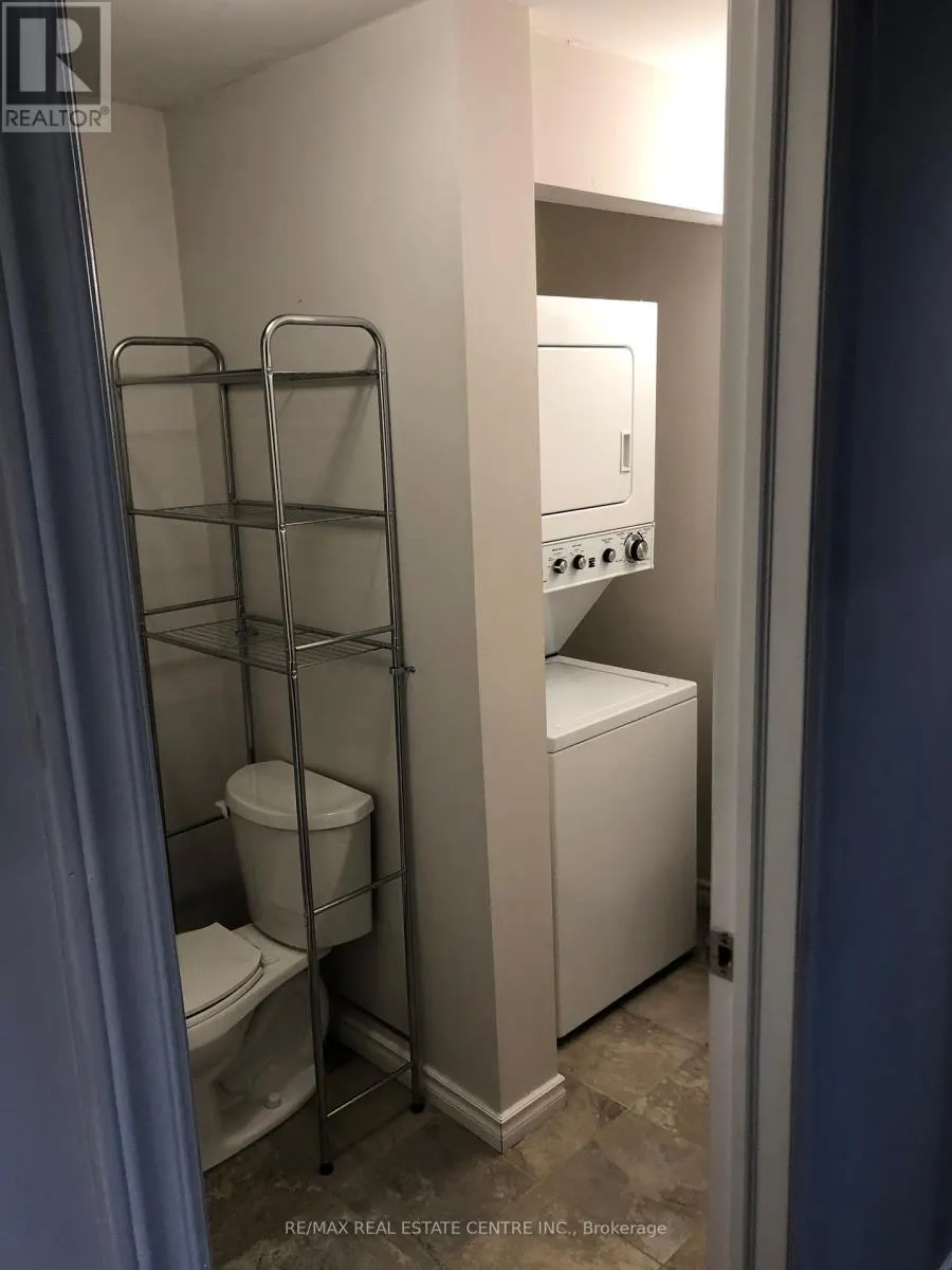 378 LAKESHORE ROAD W