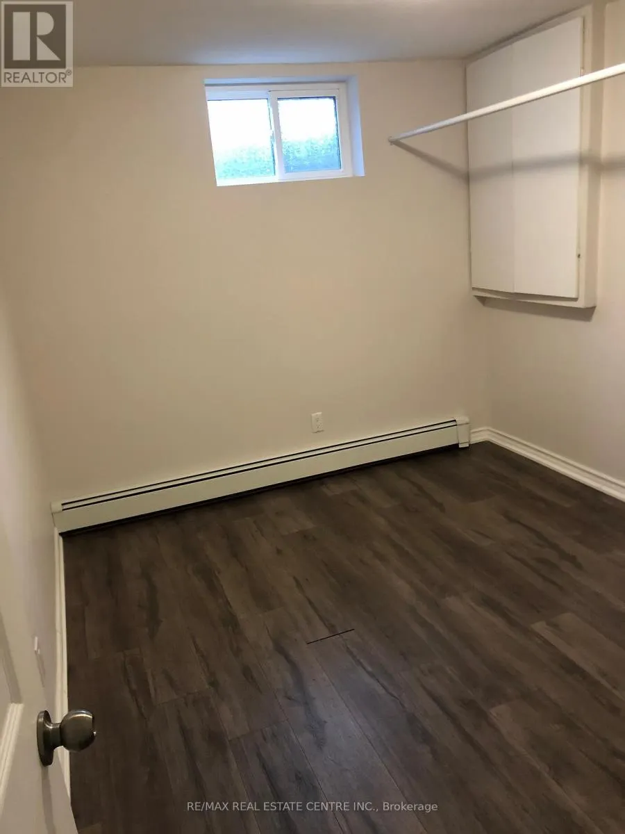 378 LAKESHORE ROAD W