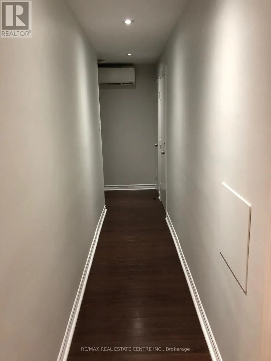 378 LAKESHORE ROAD W