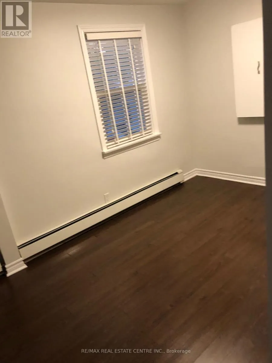 378 LAKESHORE ROAD W