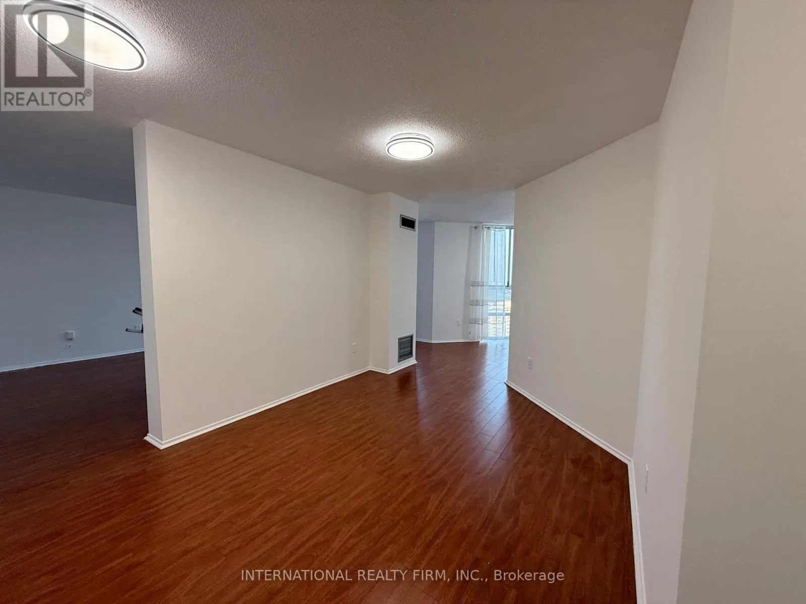 PH02 - 3650 KANEFF CRESCENT