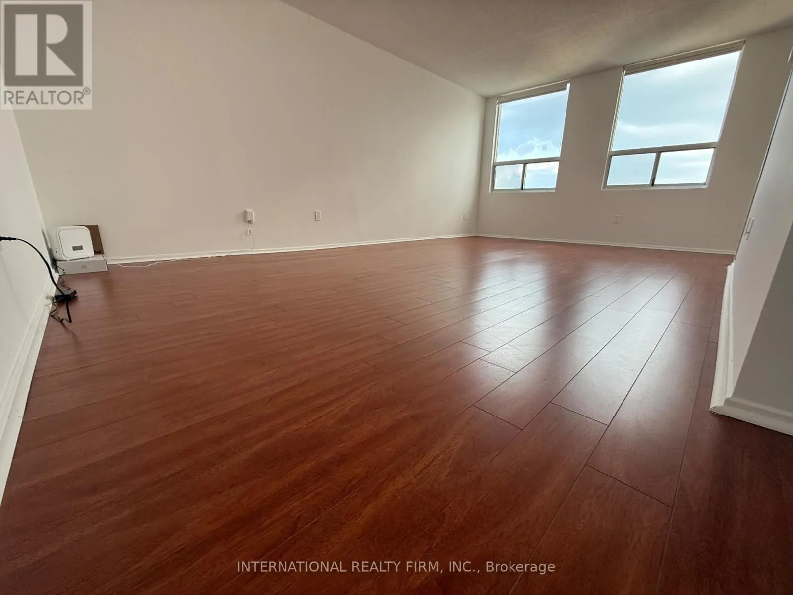 PH02 - 3650 KANEFF CRESCENT
