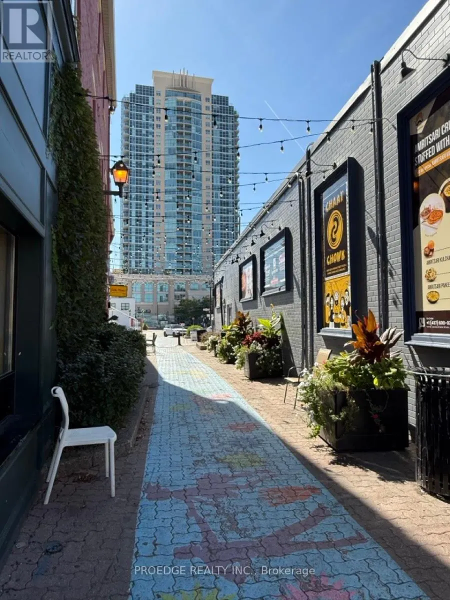 UNIT 5 - 27 MAIN STREET N