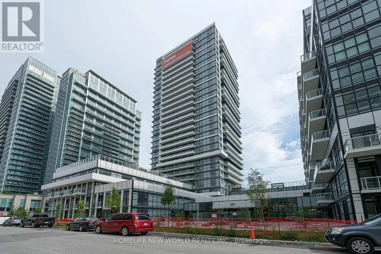 828 - 251 MANITOBA STREET