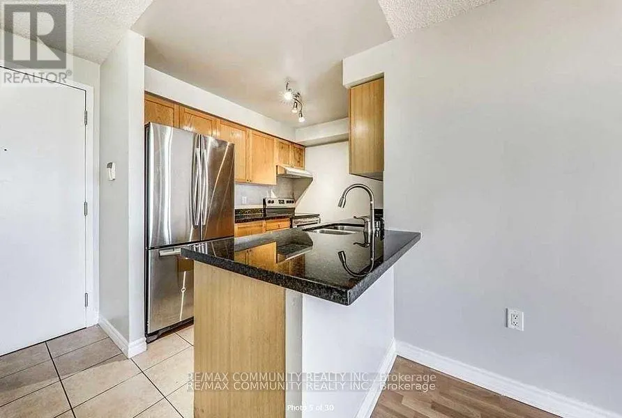 1015 - 55 STRATHAVEN DRIVE