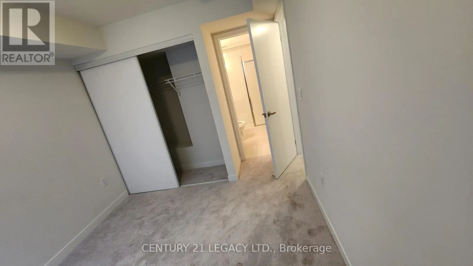 11 - 3415 RIDGEWAY DRIVE