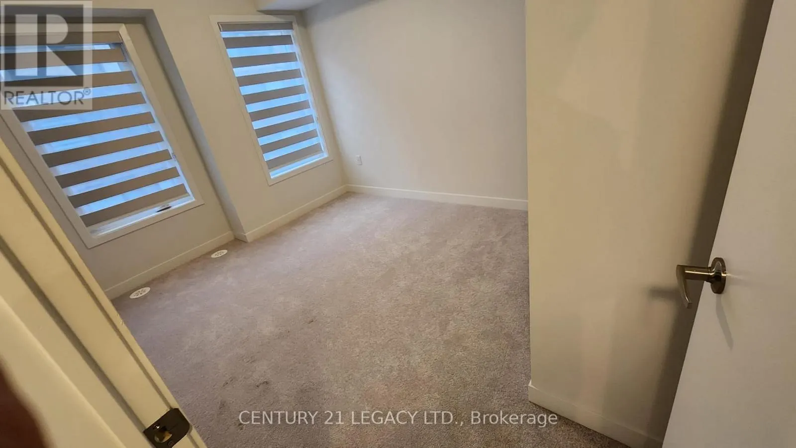 11 - 3415 RIDGEWAY DRIVE