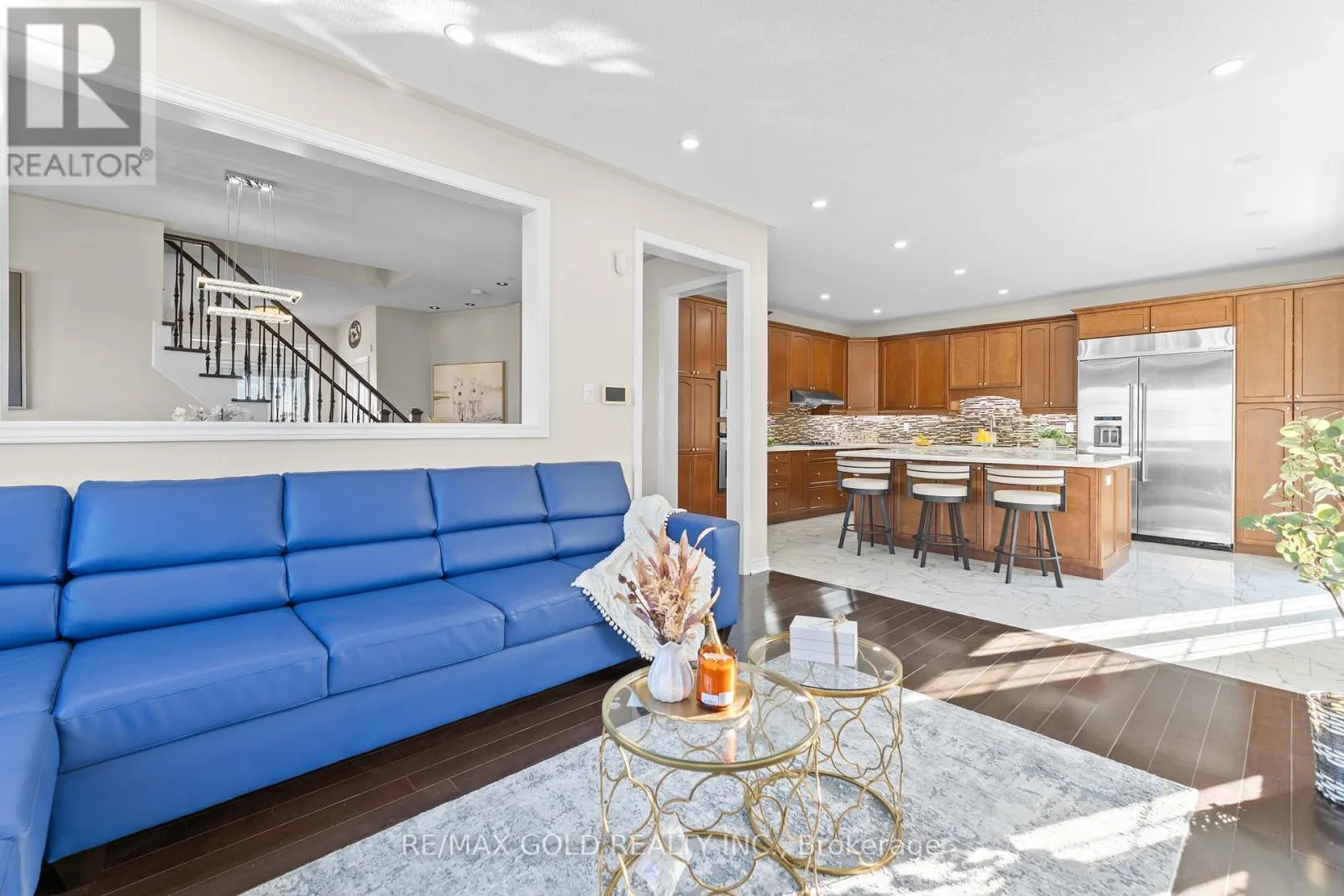 2 HELMAN ROAD