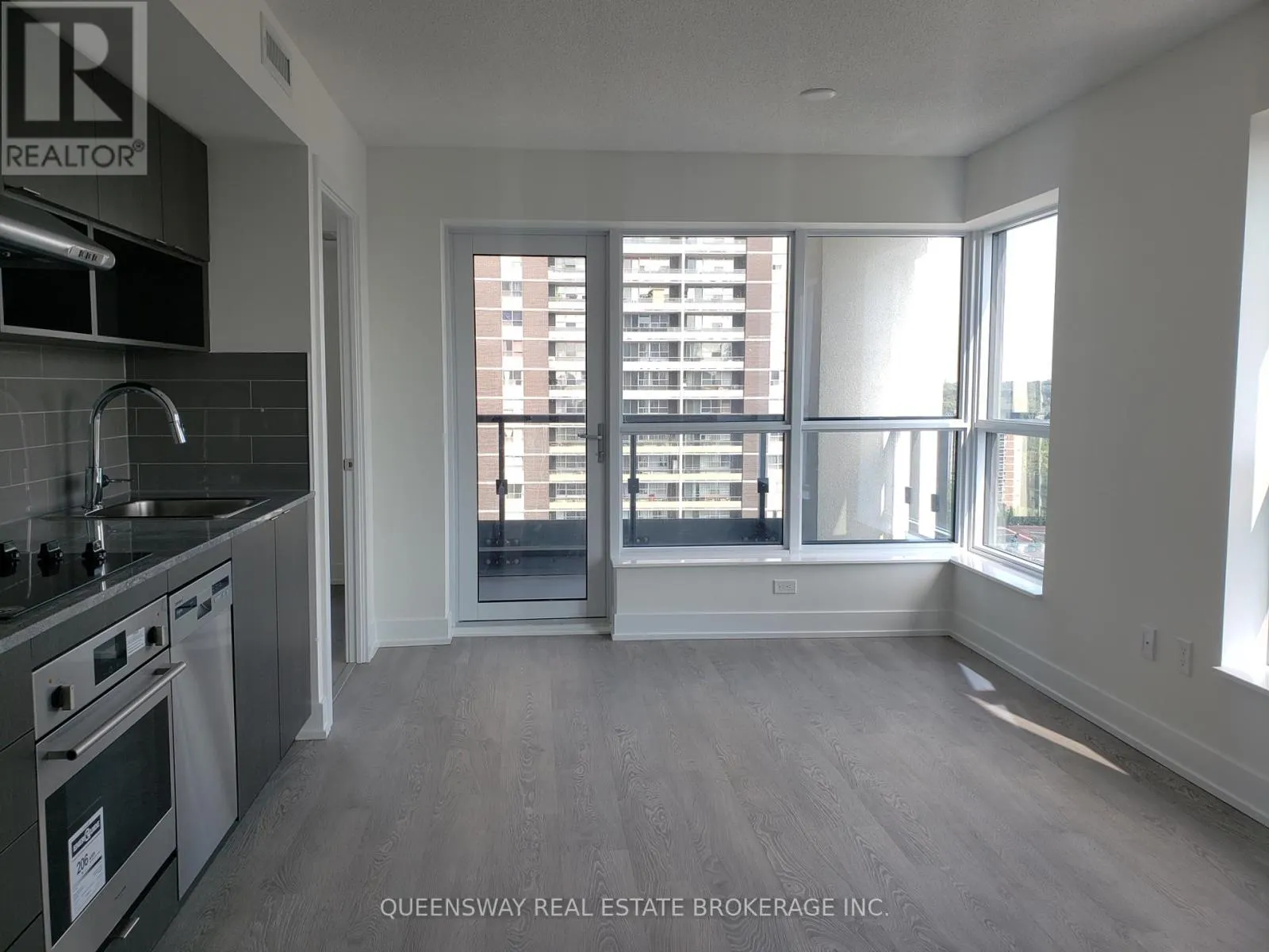 UNIT #1504 - 7 MABELLE AVENUE