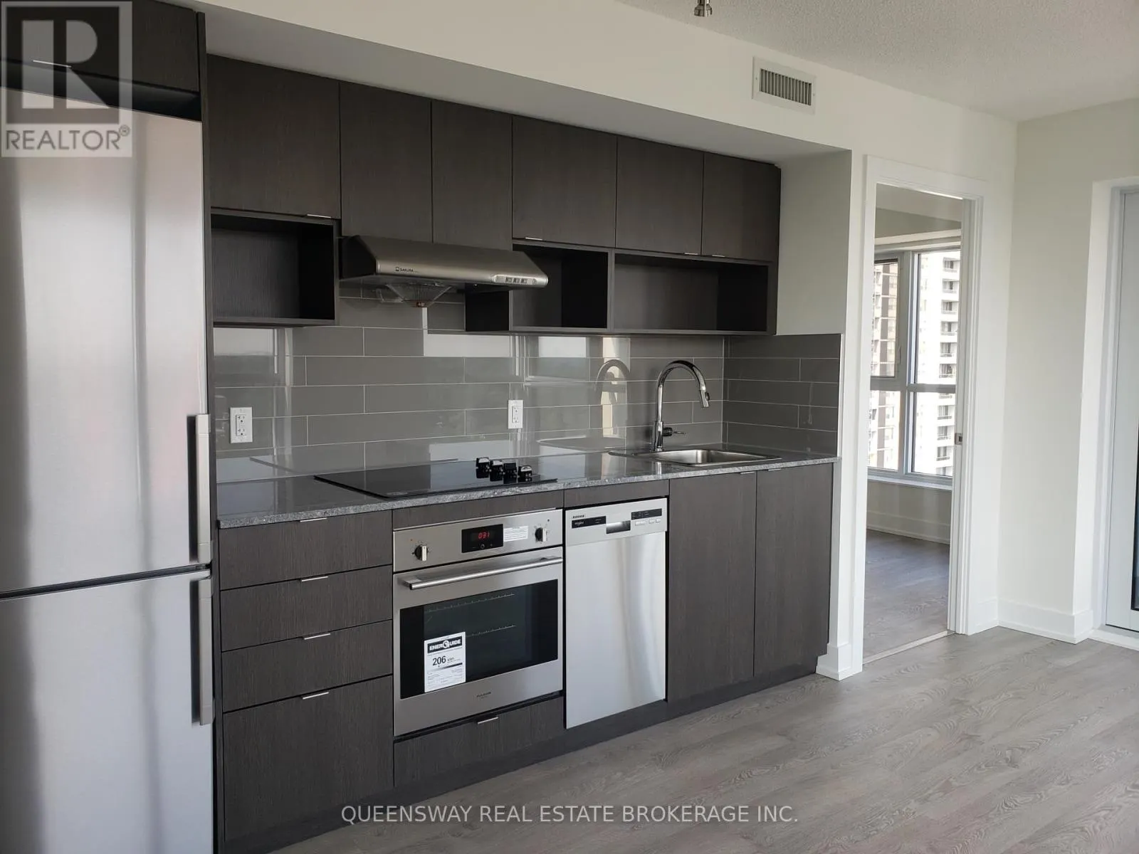UNIT #1504 - 7 MABELLE AVENUE